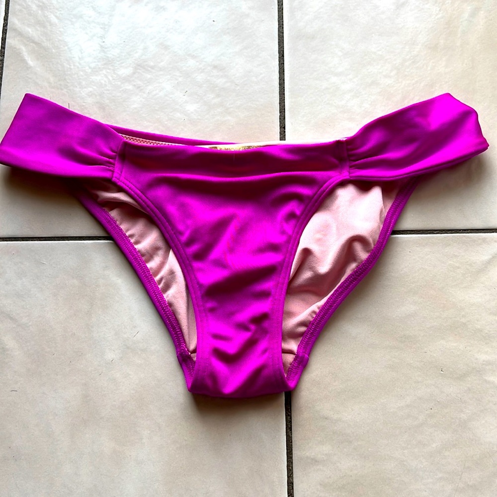 Magenta XS bikini bottoms from Victoria’s Secret